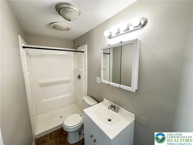 $1,600 | 815 North Silk Street, Allentown, PA 18102