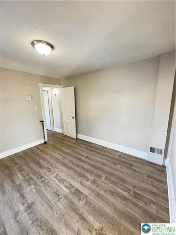 $1,600 | 815 North Silk Street, Allentown, PA 18102