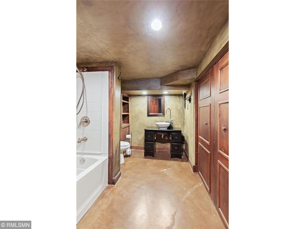 5208 Mayview Road Minnetonka, MN 55345 - Photo 40 of 58 Gallery Image 40