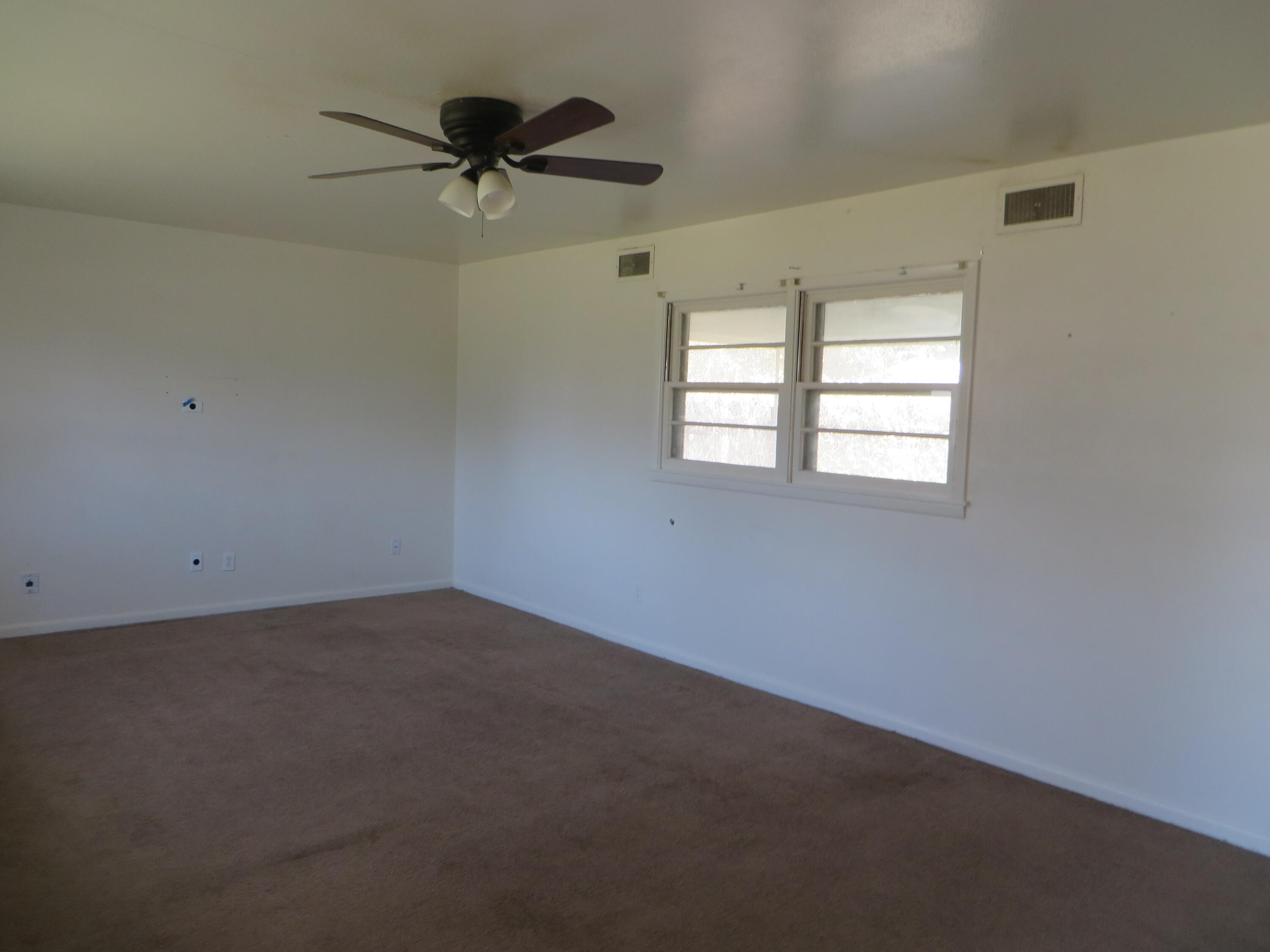 2802 63rd Street Lubbock, TX 79413 - Photo 3 of 13 IMG_0003 - Copy (3)