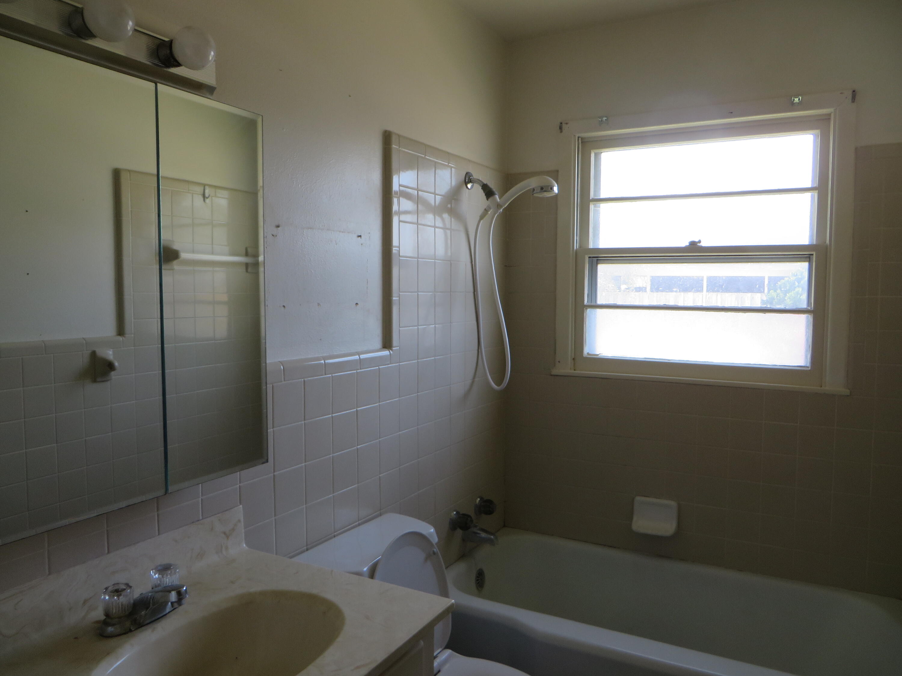 2802 63rd Street Lubbock, TX 79413 - Photo 10 of 13 IMG_0010