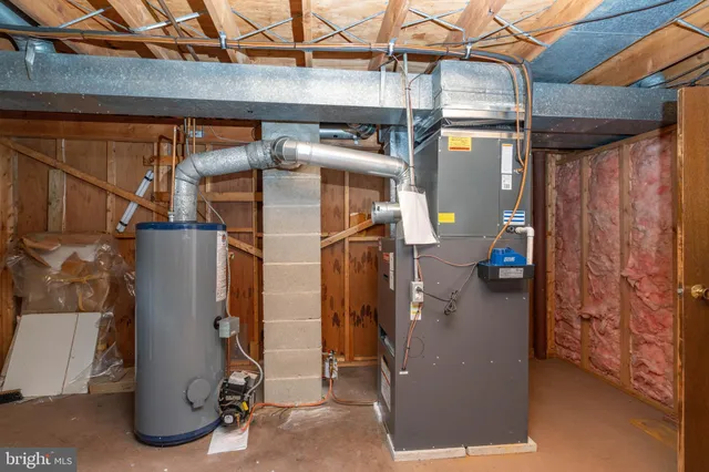 a view of a storage & utility room
