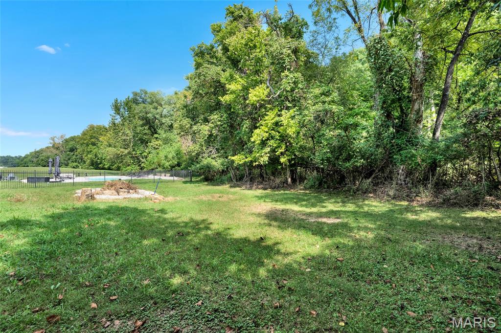 2398 Fairway High Ridge, MO 63049 - Photo 27 of 30 Gallery Image 27