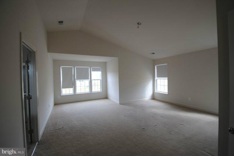 Bedroom (Master)