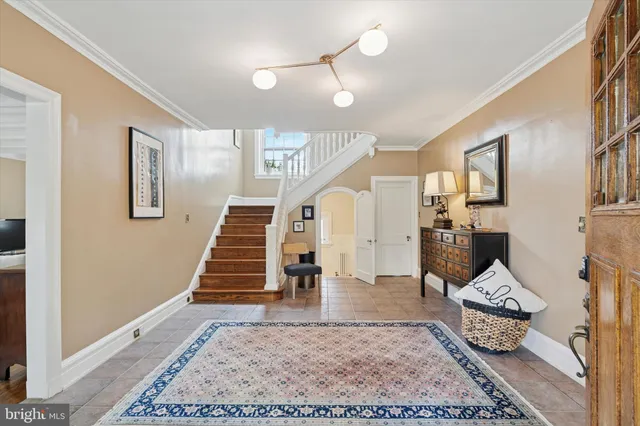 a view of entryway and hall