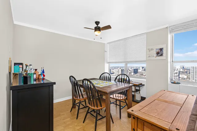 $2,450 | 655 West Irving Park Road, Unit 2912, Chicago, IL 60613