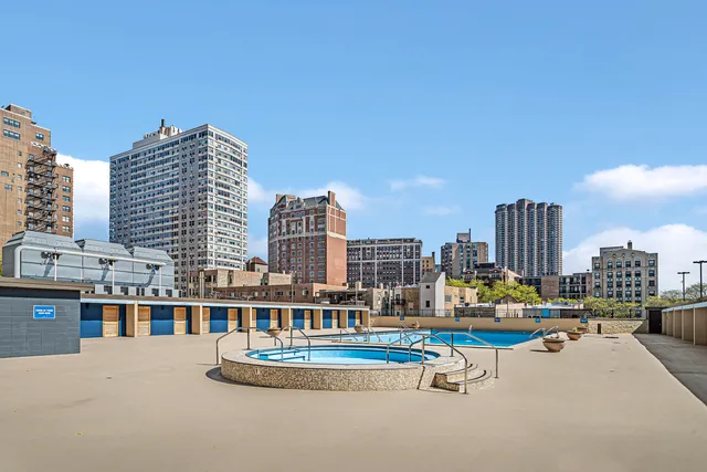 $2,450 | 655 West Irving Park Road, Unit 2912, Chicago, IL 60613