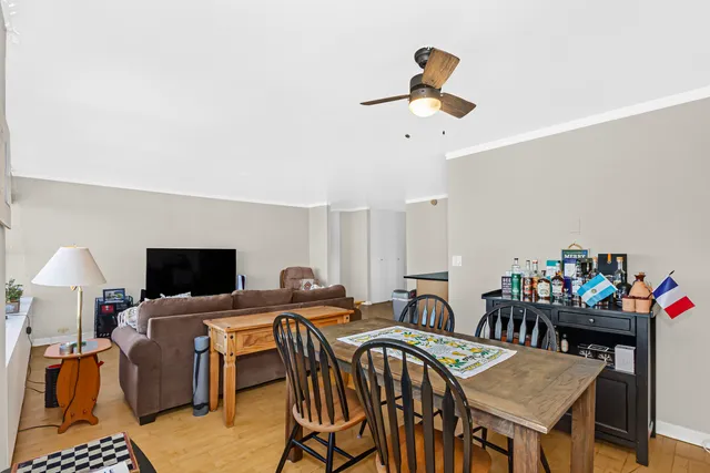 $2,450 | 655 West Irving Park Road, Unit 2912, Chicago, IL 60613