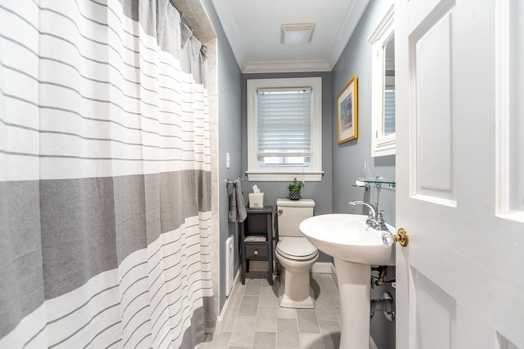 46 Cutler Road Andover, MA 01810 - Photo 16 of 31 Gallery Image 16