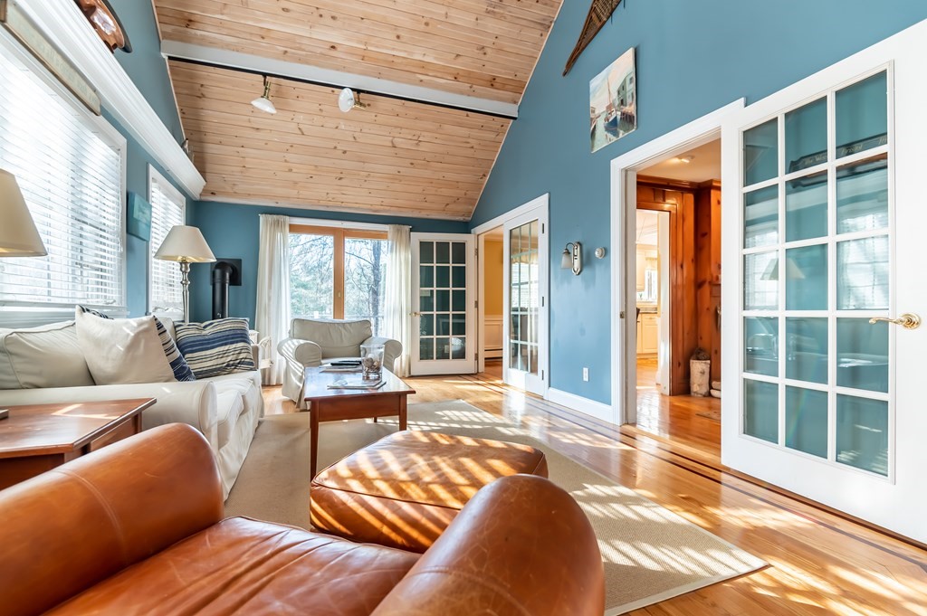 46 Cutler Road Andover, MA 01810 - Photo 6 of 31 Gallery Image 6