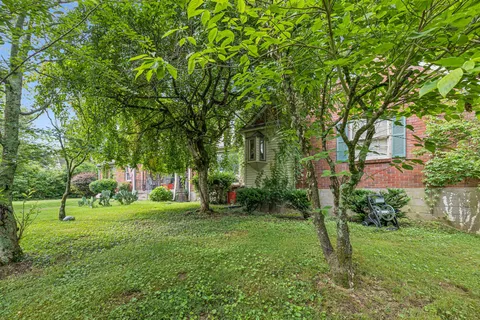 $300,000 | 1112 Neelys Bend Road, Madison, TN 37115