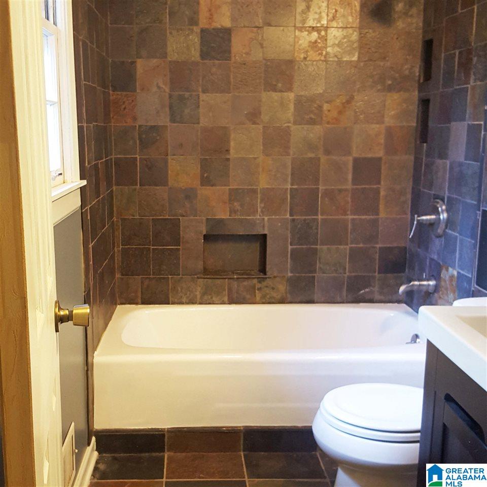 3905 Cloverdale Road Anniston, AL 36207 - Photo 10 of 26