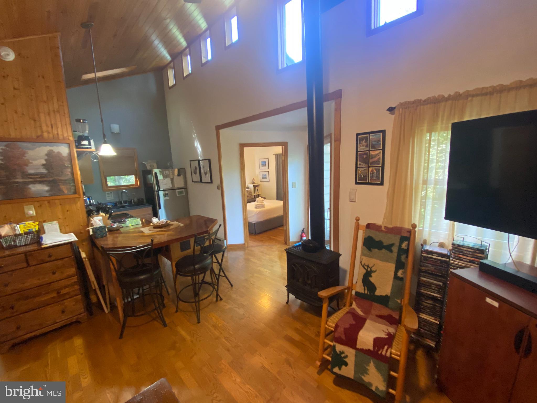 568 Cliff Heights Road Stanley, VA 22851 - Photo 7 of 23 a view of a livingroom with furniture