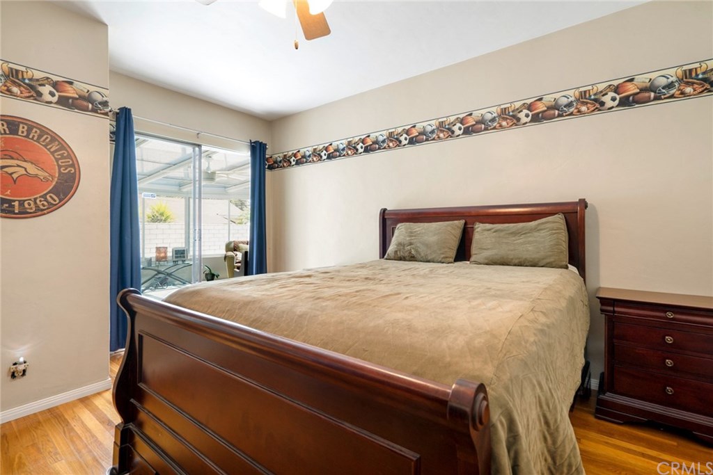 4682 Sunnyside Drive Riverside, CA 92506 - Photo 24 of 35 Bedroom #3 with remodeled ensuite bathroom.