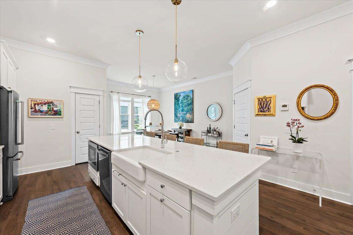 1635 Florentia St Mount, Unit M3 Mount Pleasant, SC 29464 - Photo 11 of 29 Kitchen