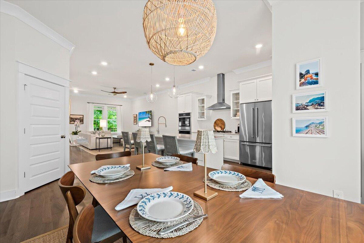 1635 Florentia St Mount, Unit M3 Mount Pleasant, SC 29464 - Photo 14 of 29 Dining area