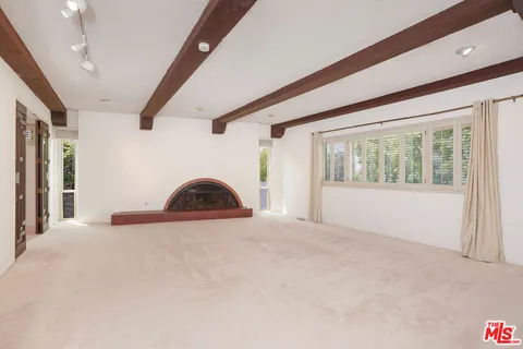 $2,995,000 | 1418 Warner Avenue, Los Angeles, CA 90024