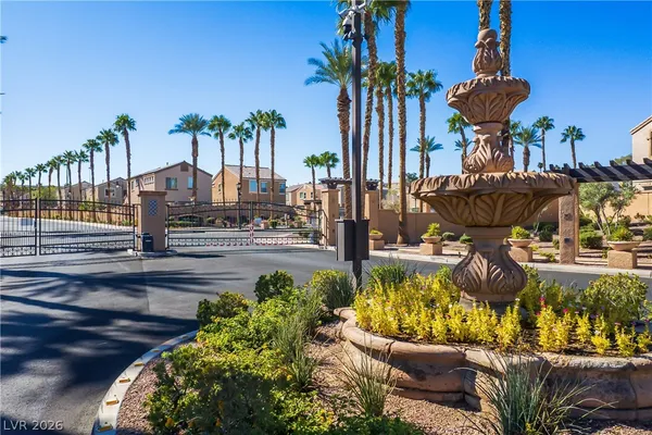 $305,000 | 50 Aura De Blanco Street, Unit 10203, Henderson, NV 89074
