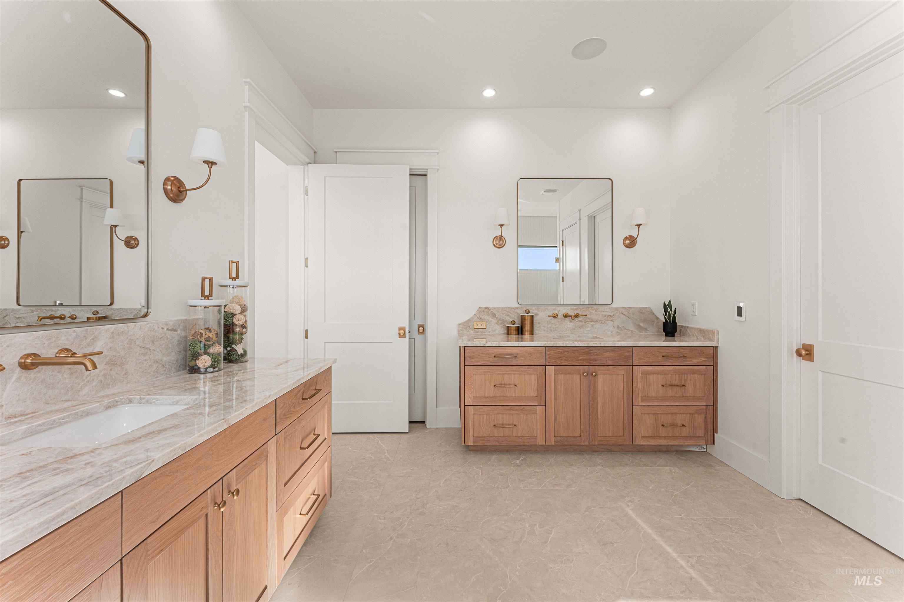 6400 North High Vly Way Eagle, ID 83714 - Photo 28 of 49 Bathroom with two vanities and recessed lighting