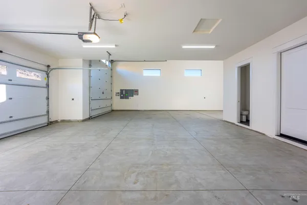 $2,599,000 | 6400 North High Vly Way, Eagle, ID 83714