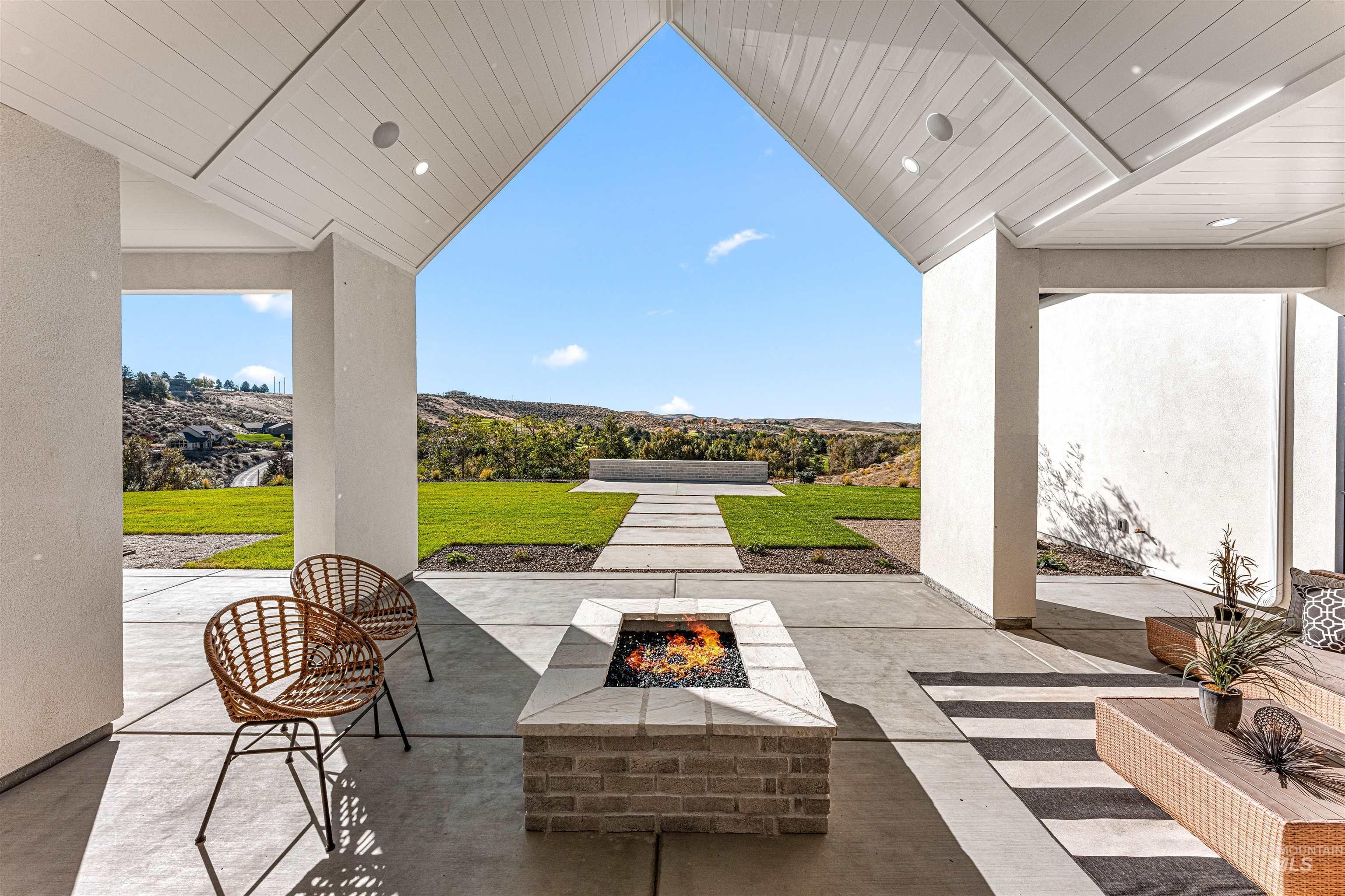 6400 North High Vly Way Eagle, ID 83714 - Photo 39 of 49 View of patio
