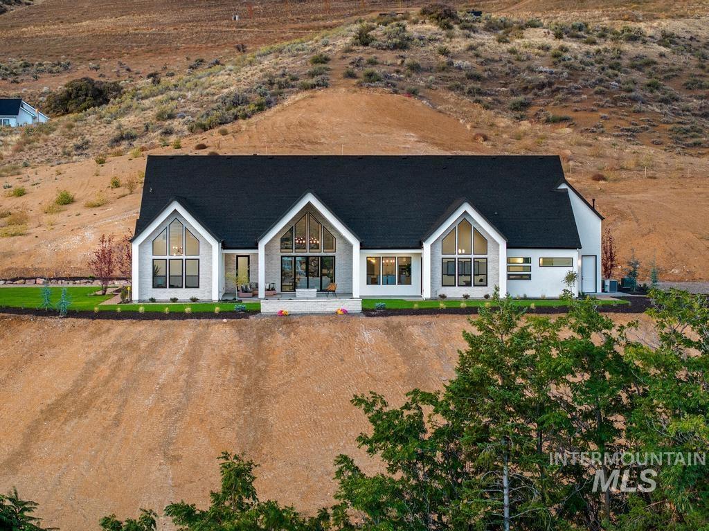 6400 North High Vly Way Eagle, ID 83714 - Photo 44 of 49 Modern farmhouse style home featuring covered porch
