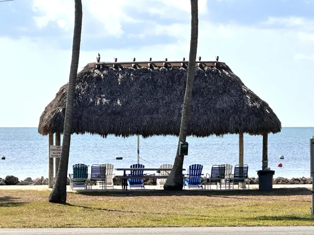 $479,000 | 915 South Emerald Drive, Key Largo, FL 33037