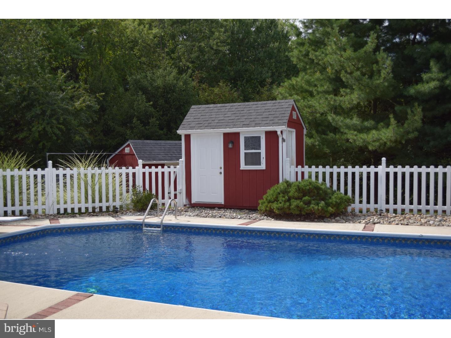 1500 Fairgrounds Road Hatfield, PA 19440 - Photo 24 of 25 Pool