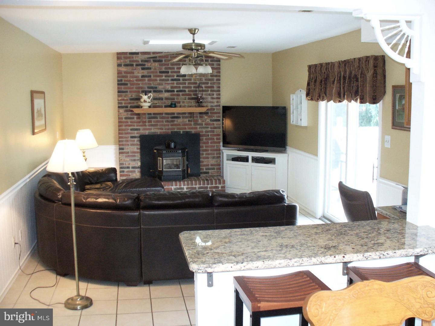 1500 Fairgrounds Road Hatfield, PA 19440 - Photo 8 of 25 Family Room