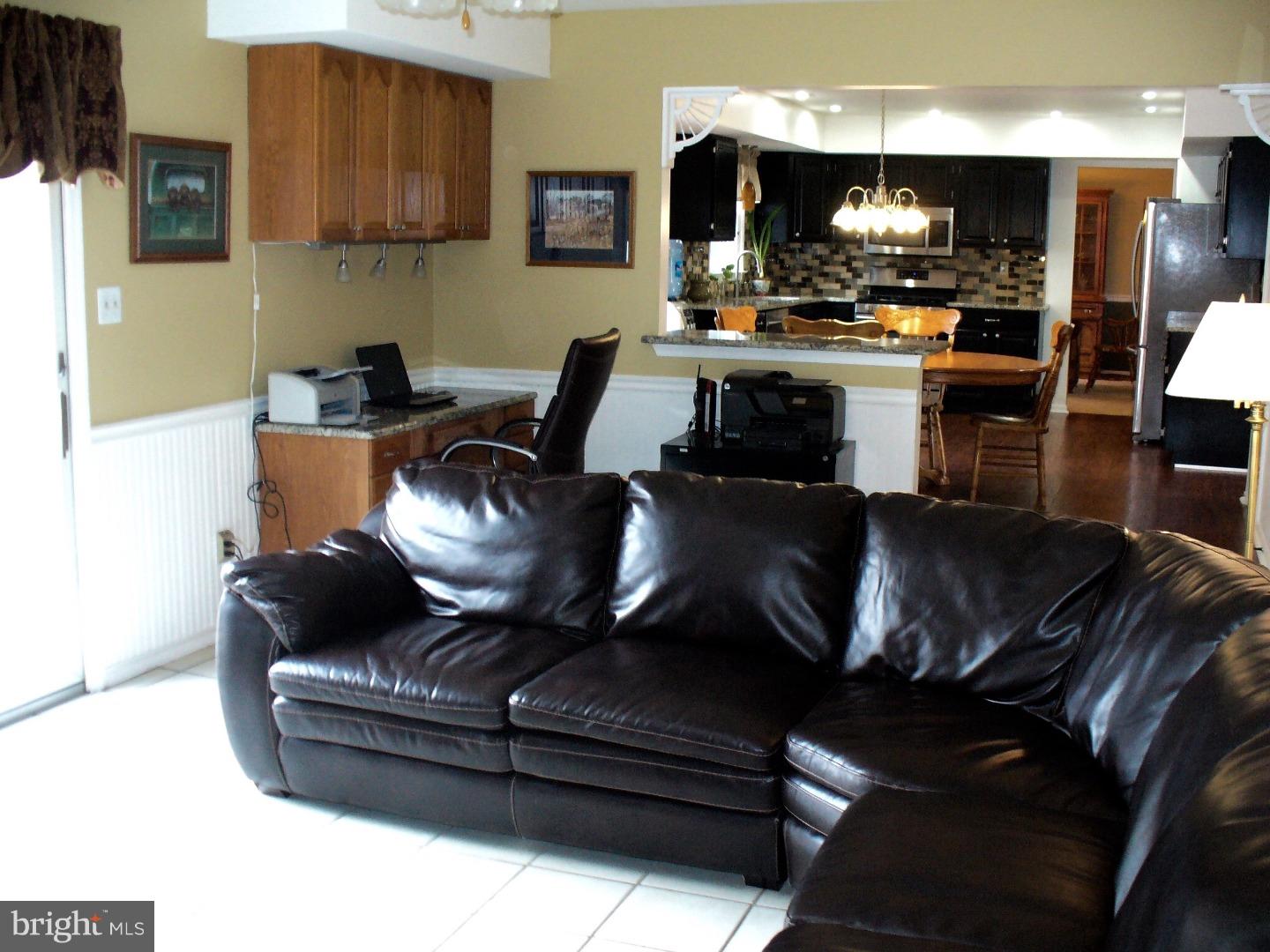 1500 Fairgrounds Road Hatfield, PA 19440 - Photo 10 of 25 Family Room