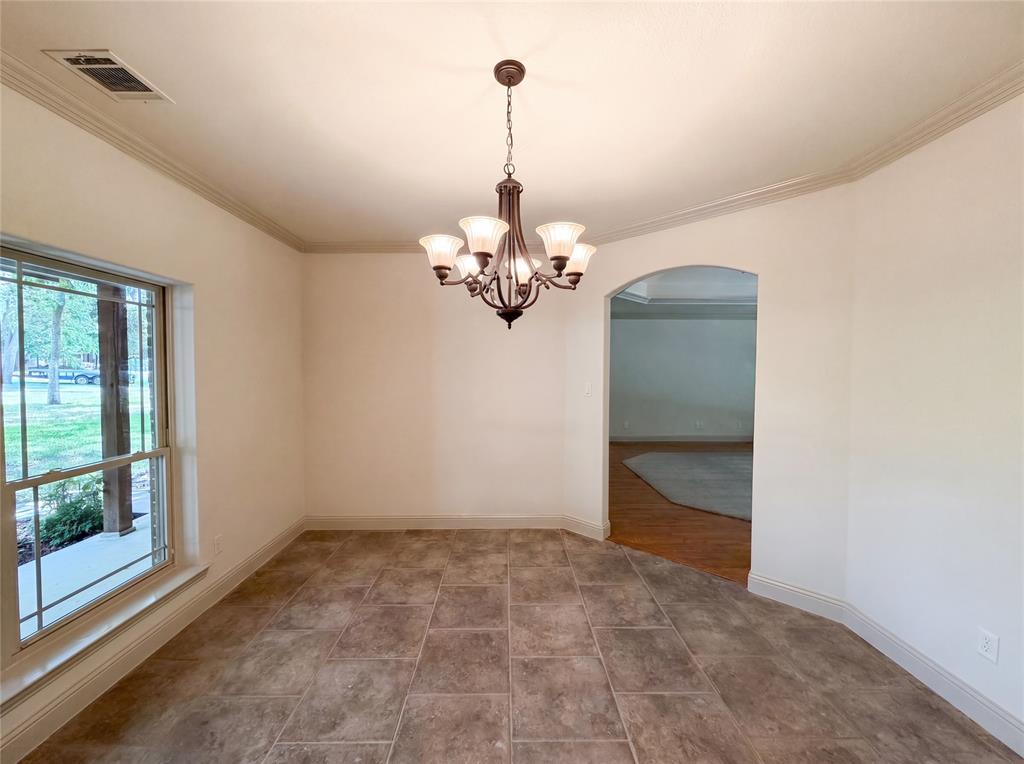 121 Rey Del Mar Circle Weatherford, TX 76085 - Photo 8 of 24
