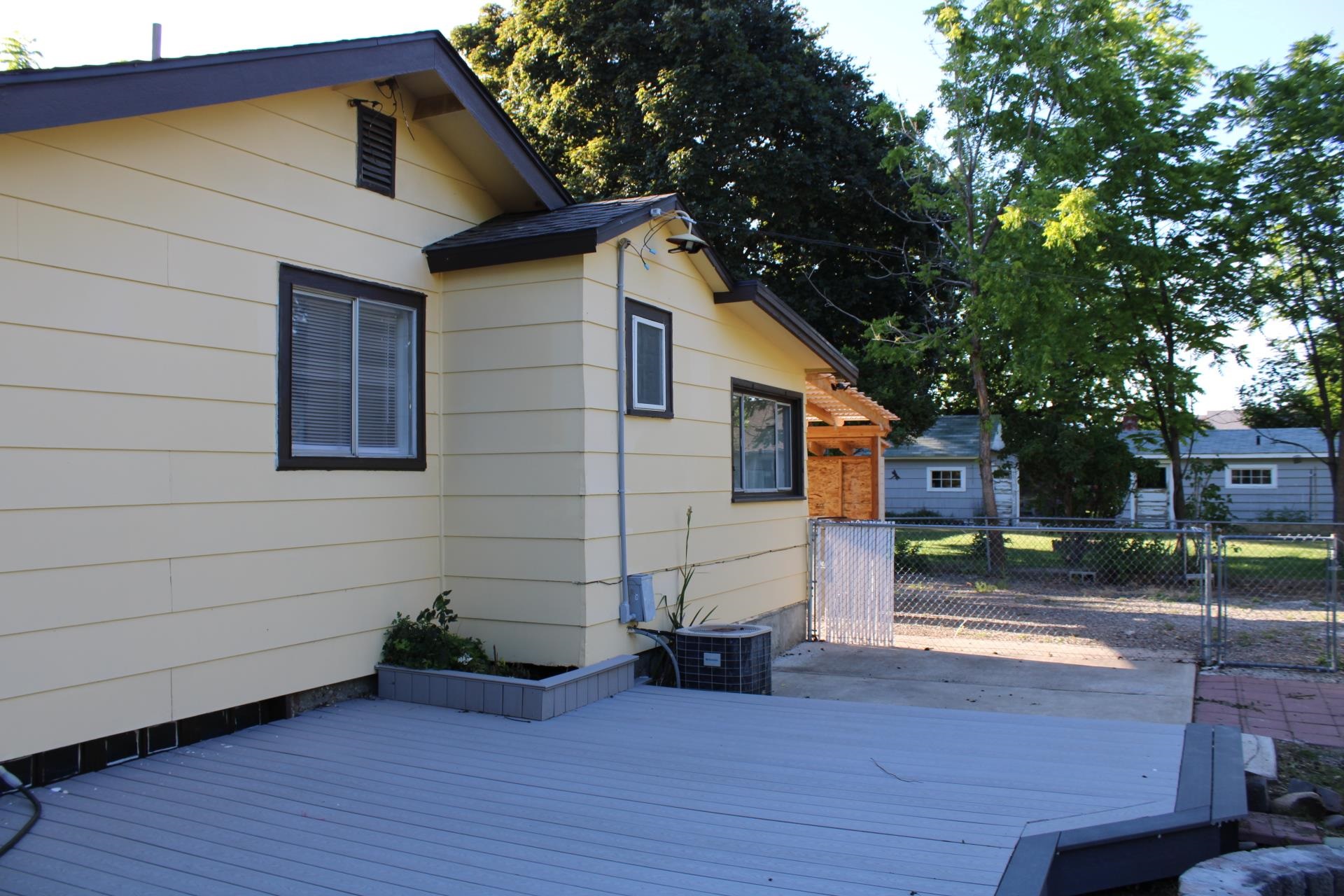 325 South McDonald Road Spokane Valley, WA 99216 - Photo 14 of 32
