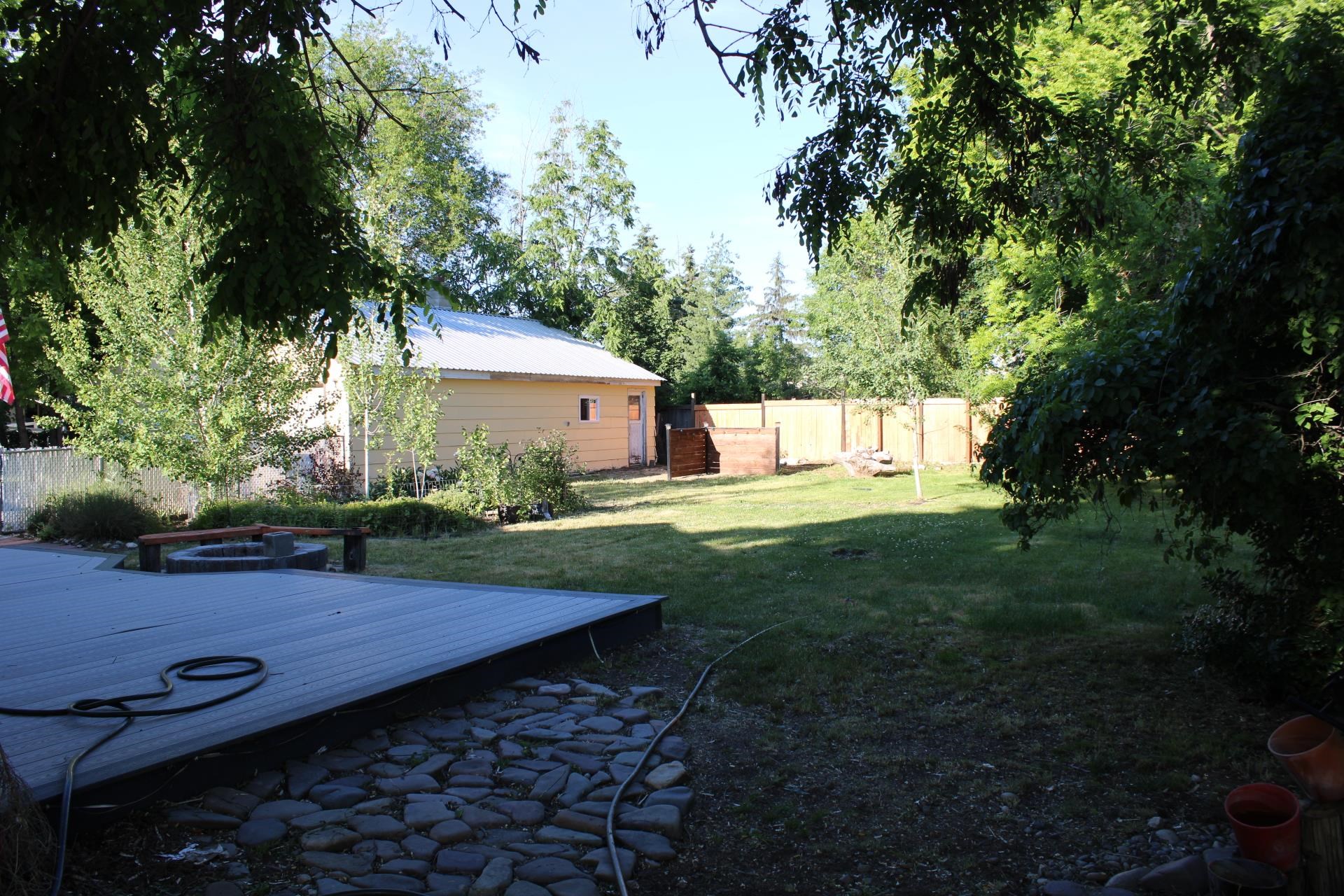 325 South McDonald Road Spokane Valley, WA 99216 - Photo 9 of 32
