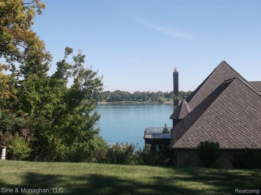 1601 North River Road St. Clair, MI 48079 - Photo 22 of 23 22.JPG