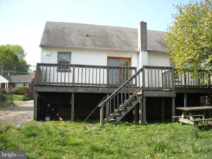 6408 Golden Ring Road Rosedale, MD 21237 - Photo 2 of 6 Exterior (Rear)