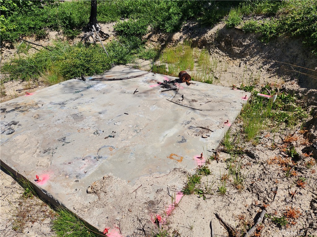 2175 Bald Rock Road Berry Creek, CA 95916 - Photo 13 of 22 Water Well house Pad