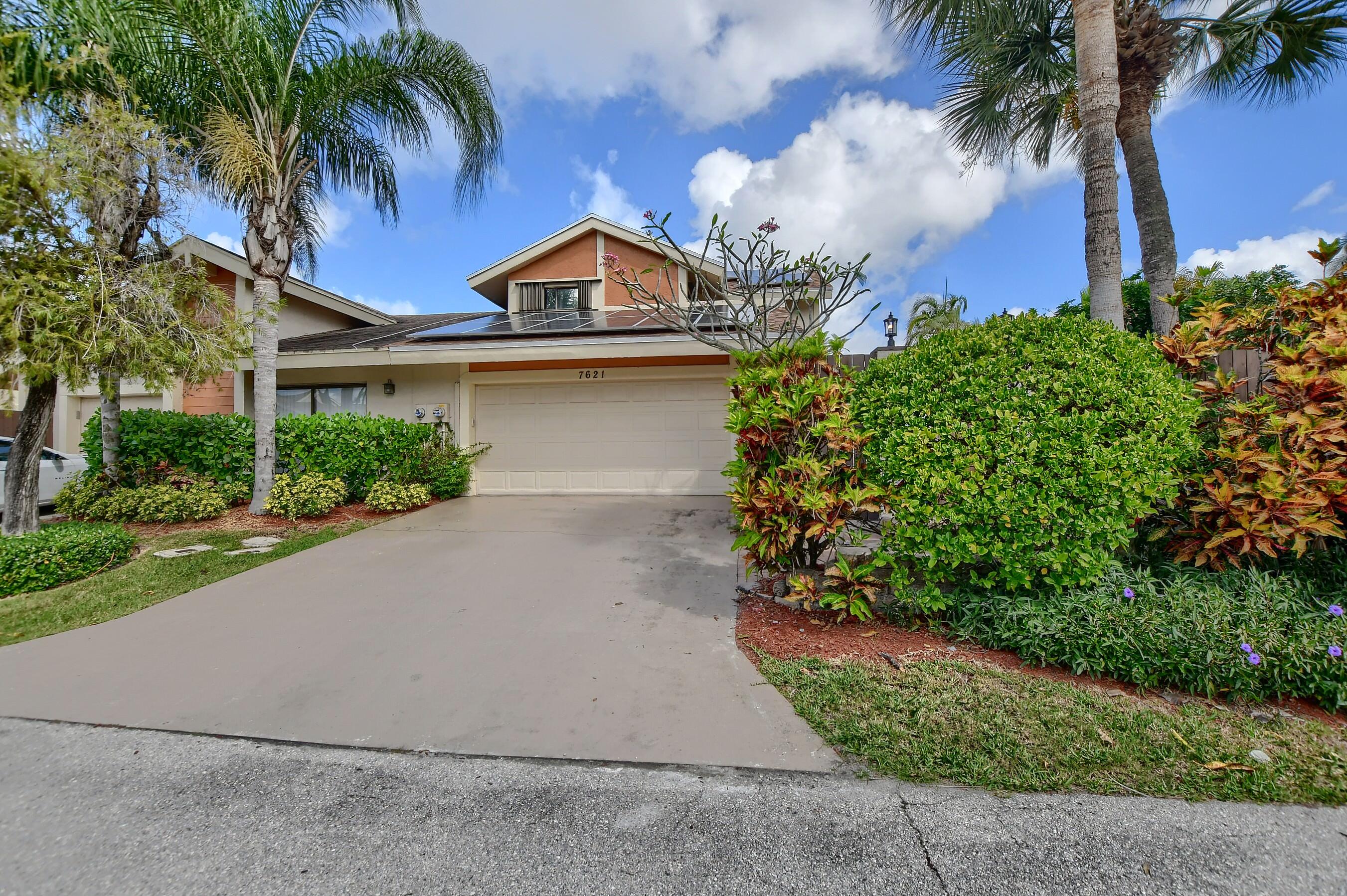 7621 Sierra Terrace West Boca Raton, FL 33433 - Photo 2 of 36 02_ebf_8242-hdr(5)