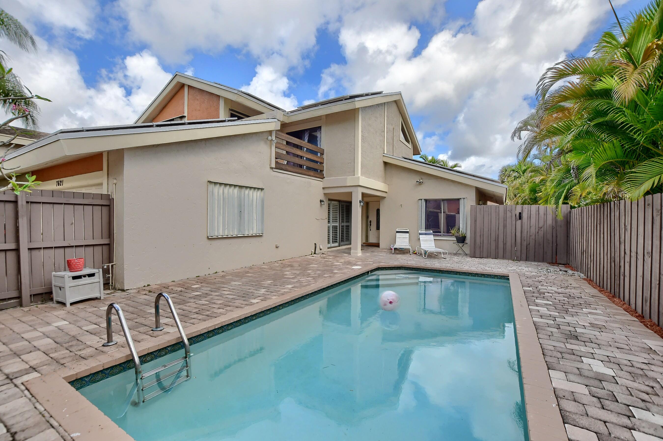 7621 Sierra Terrace West Boca Raton, FL 33433 - Photo 34 of 36 05_ebf_8037-hdr(5)
