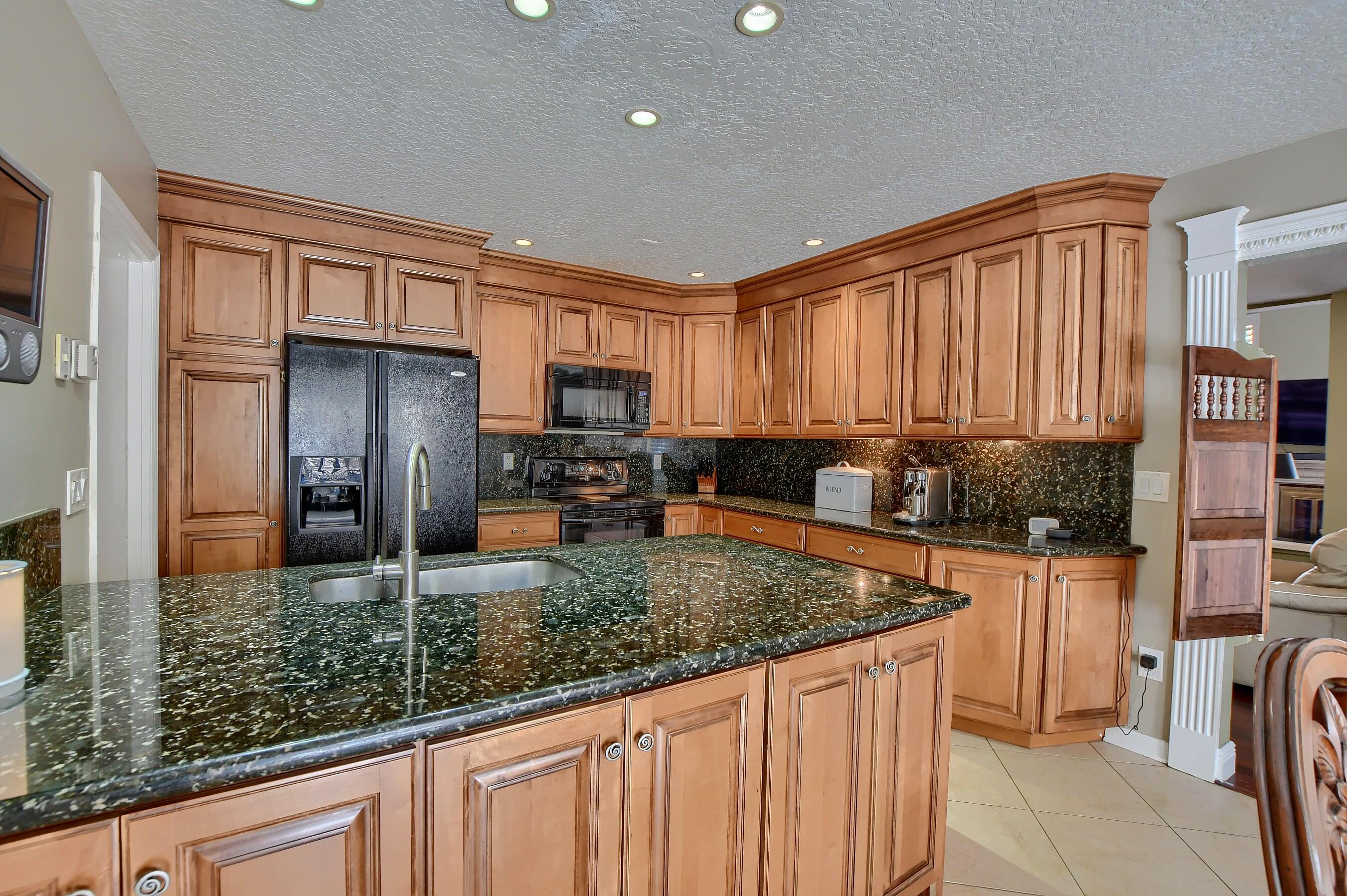 7621 Sierra Terrace West Boca Raton, FL 33433 - Photo 5 of 36 18_ebf_8107-hdr(5)