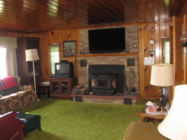 2636 Shady Shores Road Lupton, MI 48635 - Photo 10 of 17 1832417-9.JPG