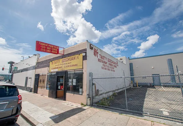 $840,000 | 2811 Havenscourt Boulevard, Oakland, CA 94605