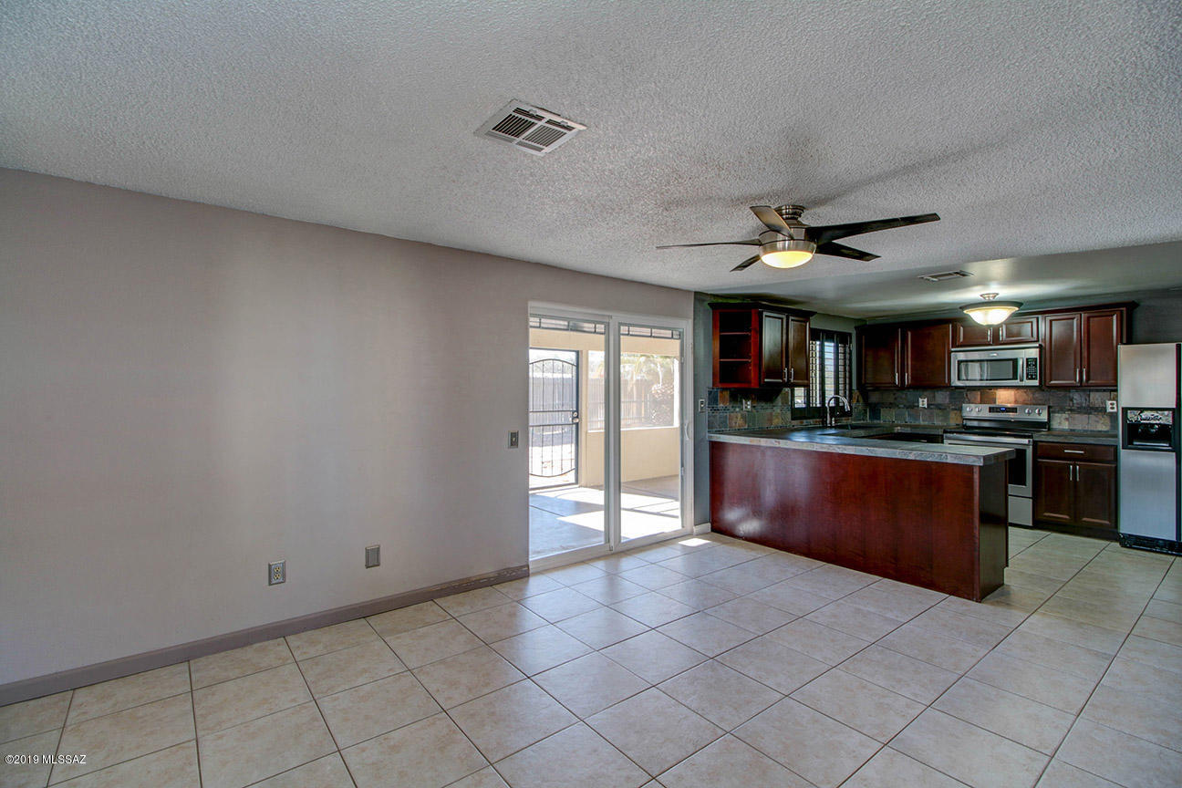 4369 West Rae Circle Tucson, AZ 85741 - Photo 6 of 28 Gallery Image 6