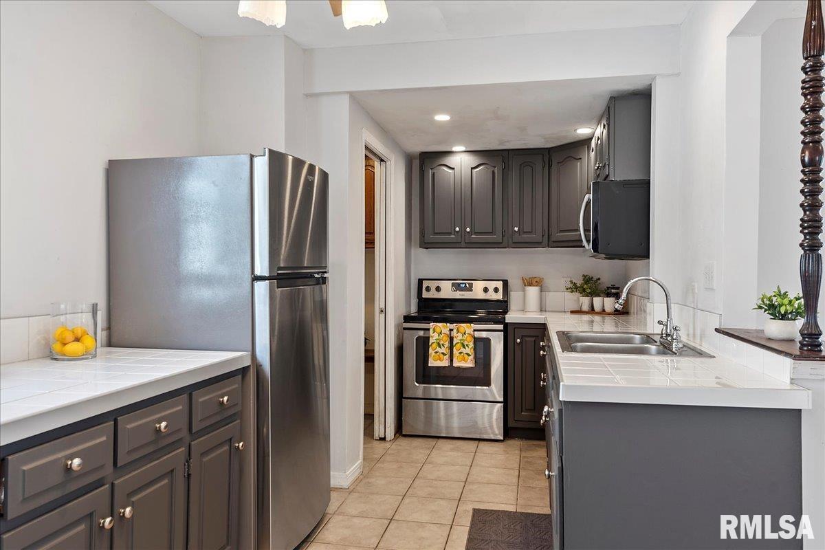 2520 South 9th Street Springfield, IL 62703 - Photo 13 of 30