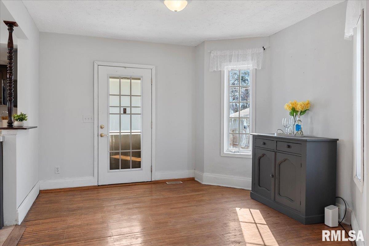 2520 South 9th Street Springfield, IL 62703 - Photo 8 of 30