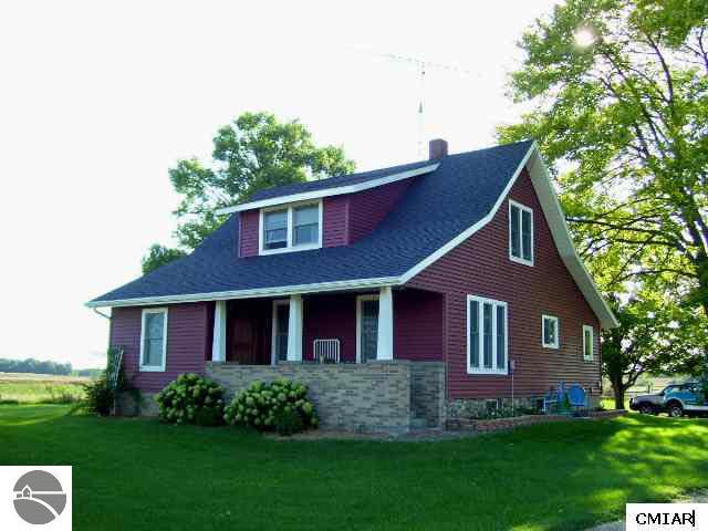 7821 North Mission Road Clare, MI 48617 - Photo 1 of 9 1772300.JPG
