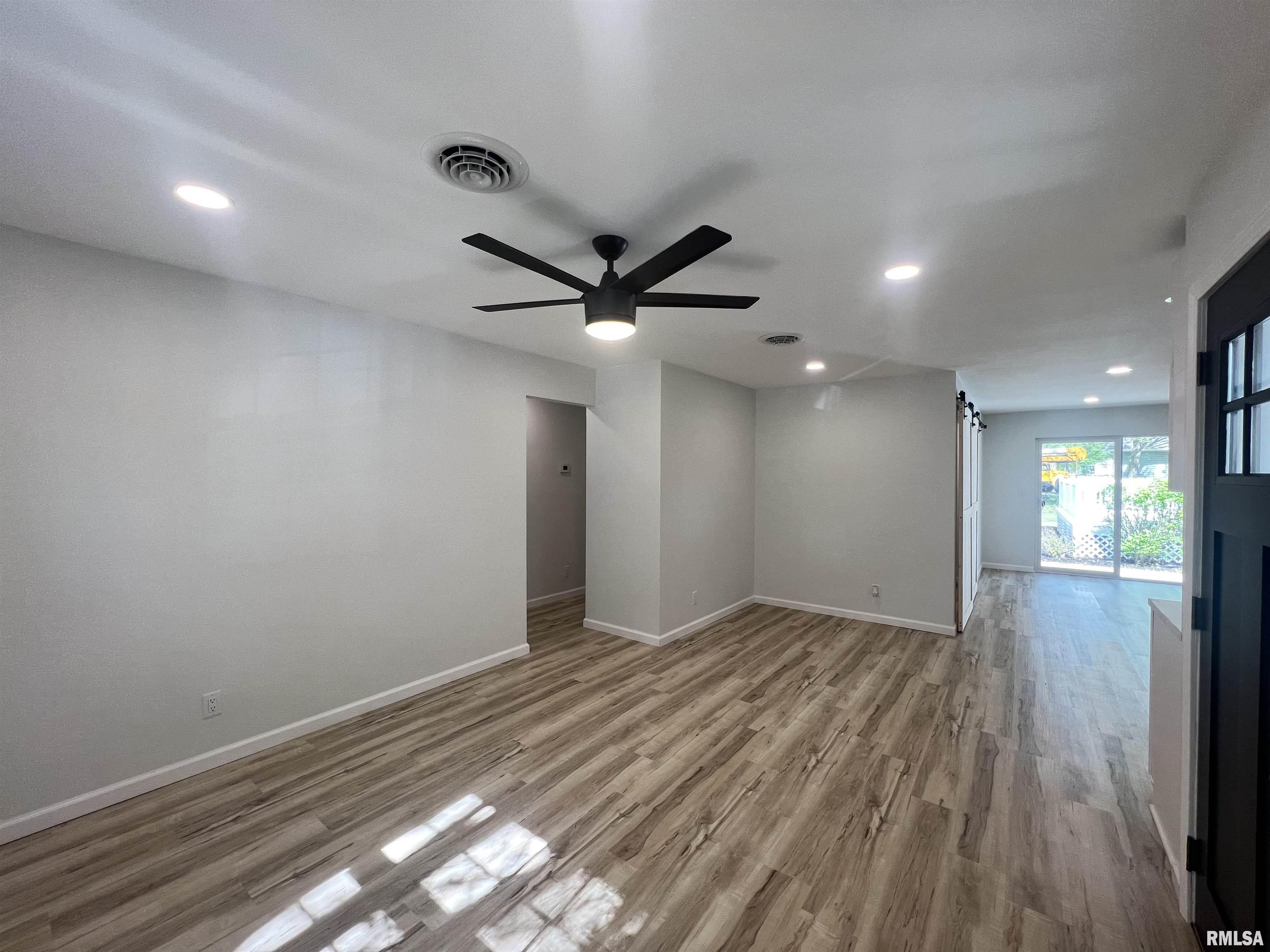 3000 Weaver Road Herrin, IL 62948 - Photo 8 of 29 Gallery Image 8