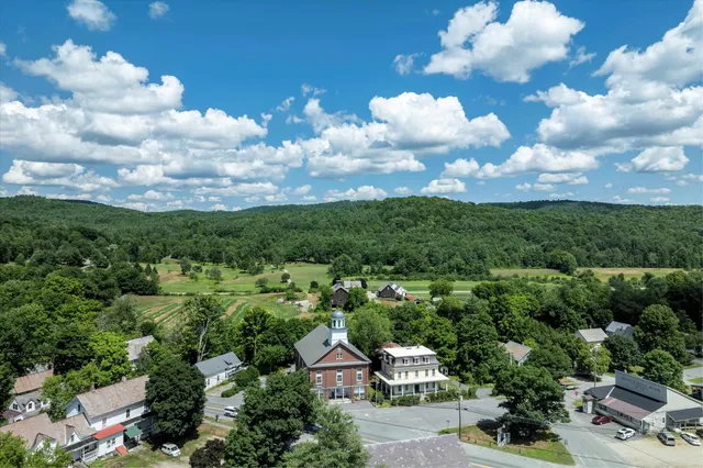 $599,000 | 534 Elm Street, Chester, VT 05143