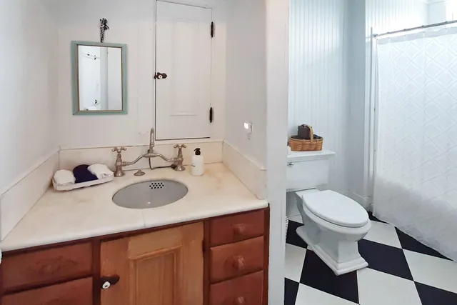 $599,000 | 534 Elm Street, Chester, VT 05143