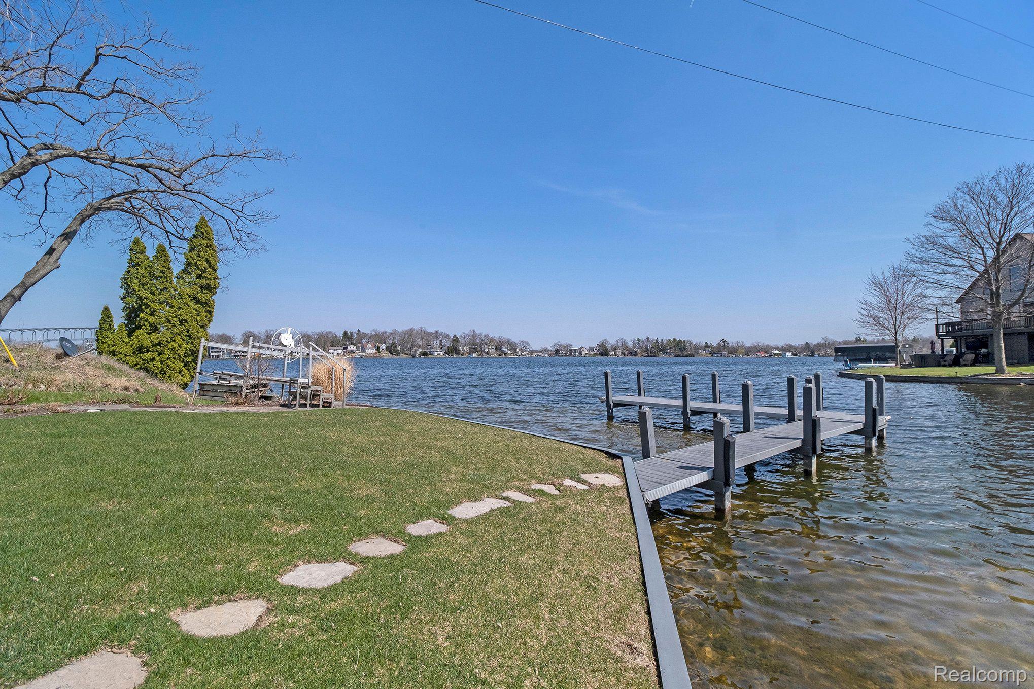 811 Pine Tree Road West Lake Orion, MI 48362 - Photo 11 of 49 Private dock