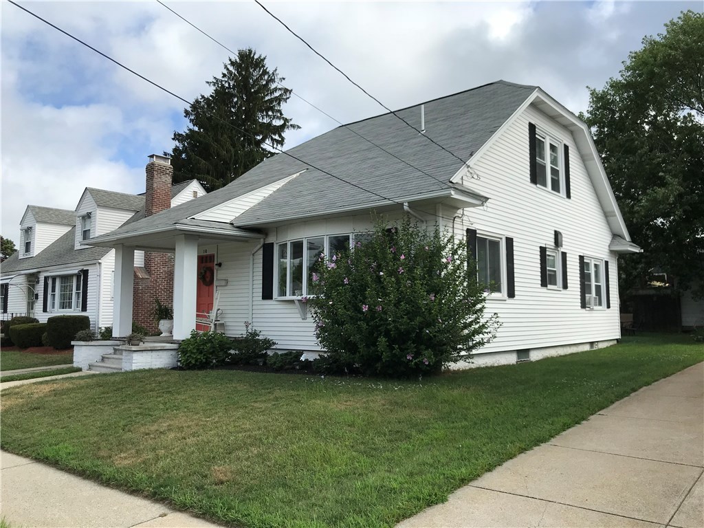 19 Hemalin Road Cranston, RI 02910 - Photo 5 of 30